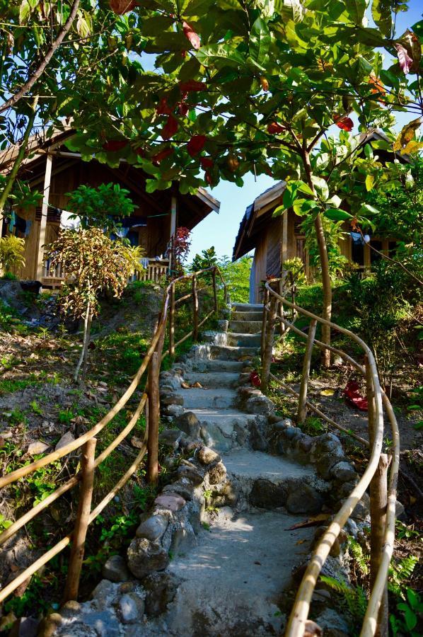 Pristine Paradise Dive Resort Una Una Pulau Unauna Exterior foto
