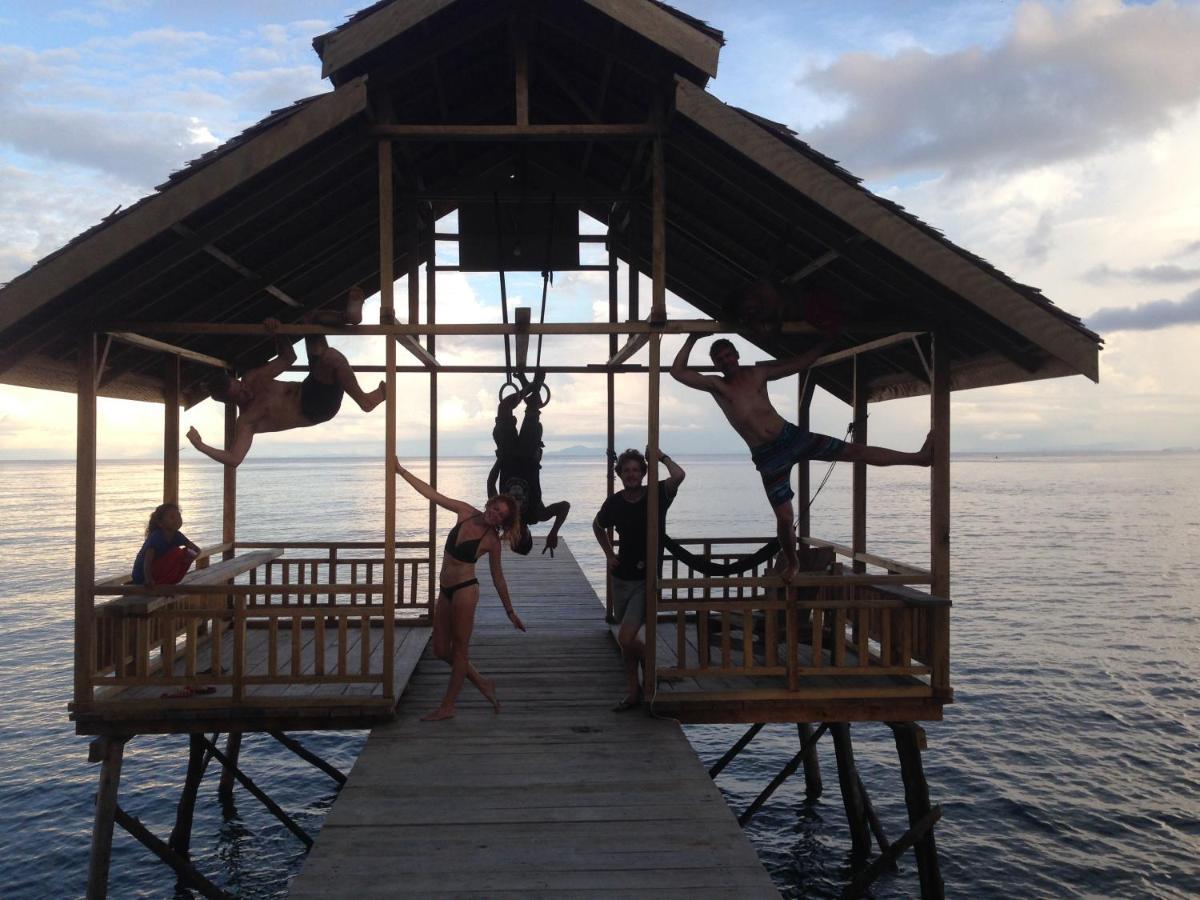 Pristine Paradise Dive Resort Una Una Pulau Unauna Exterior foto