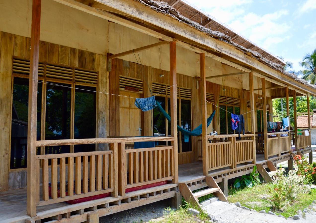 Pristine Paradise Dive Resort Una Una Pulau Unauna Exterior foto
