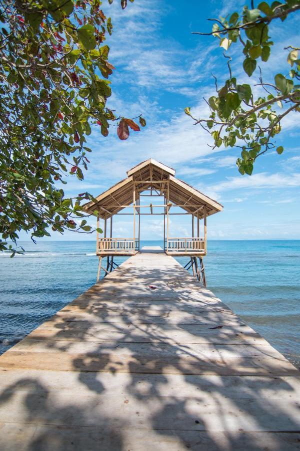 Pristine Paradise Dive Resort Una Una Pulau Unauna Exterior foto