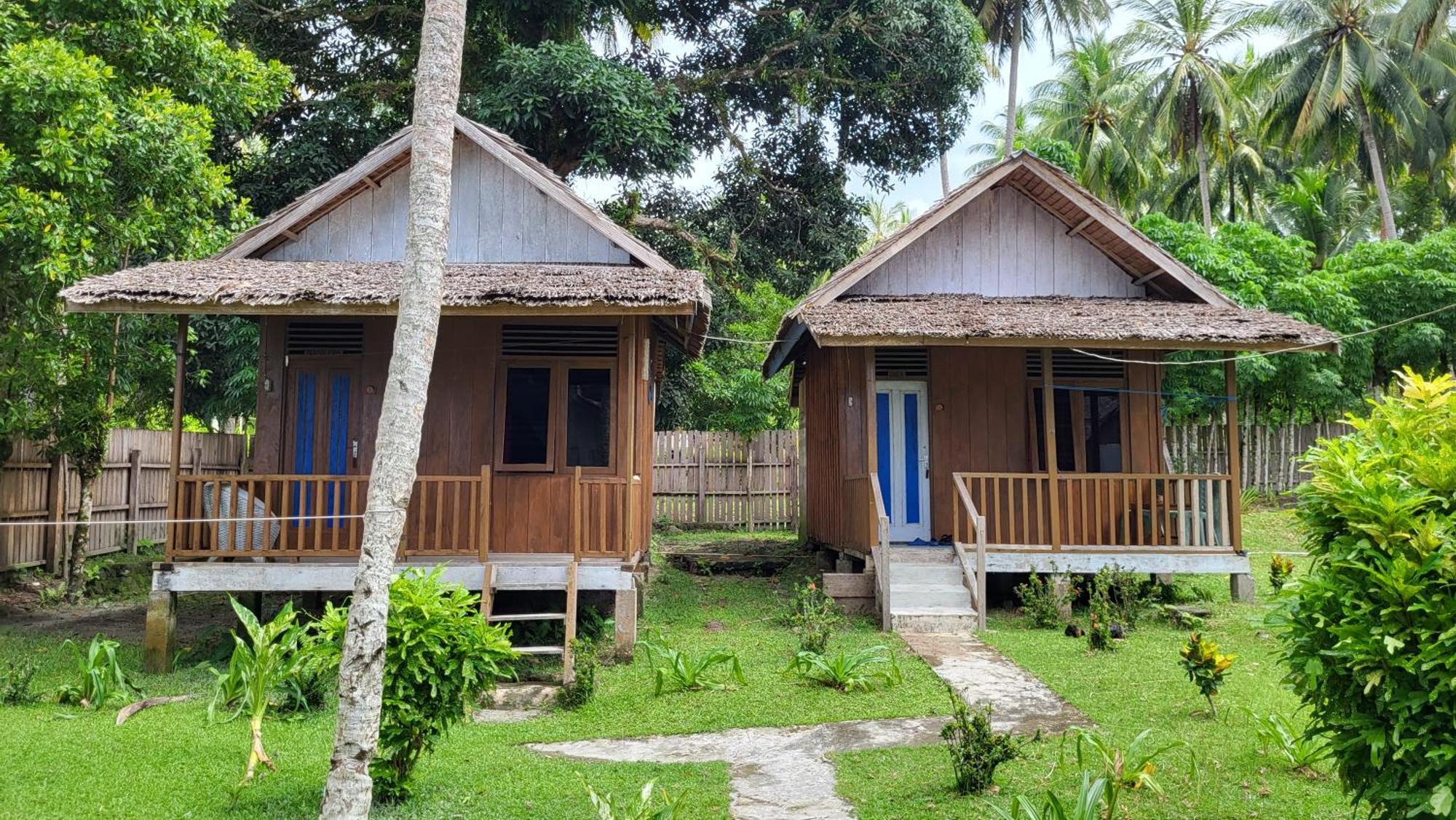 Pristine Paradise Dive Resort Una Una Pulau Unauna Exterior foto